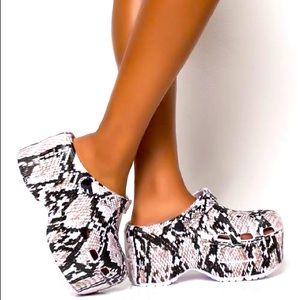 Snake Print Clogs/Crocs